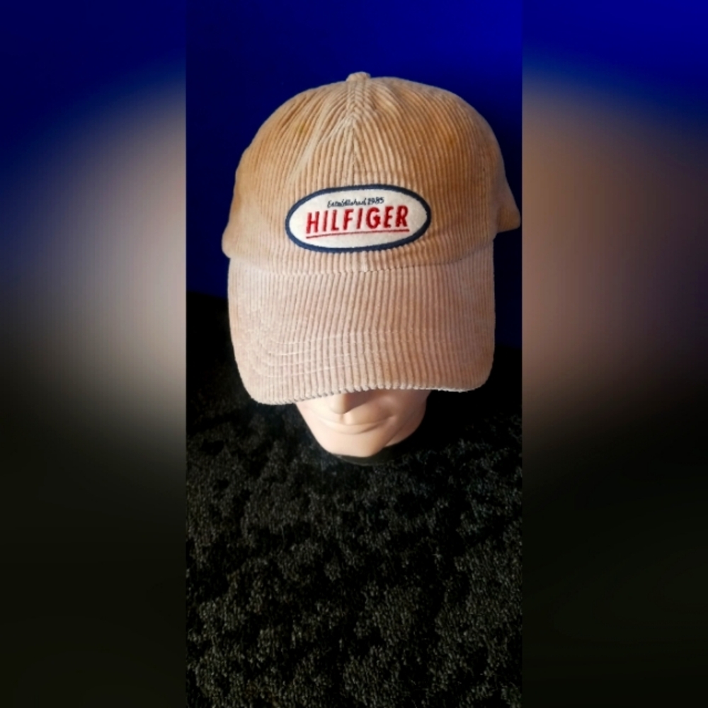 Tommy Hilfiger Men’s Beige Corduroy Baseball Cap vintage rare one